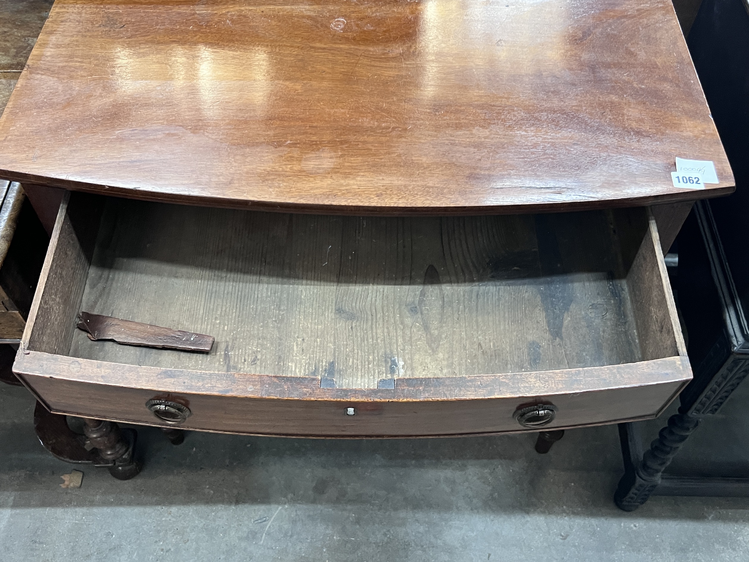 A Regency mahogany bowfront side table, width 79cm, depth 46cm, height 76cm